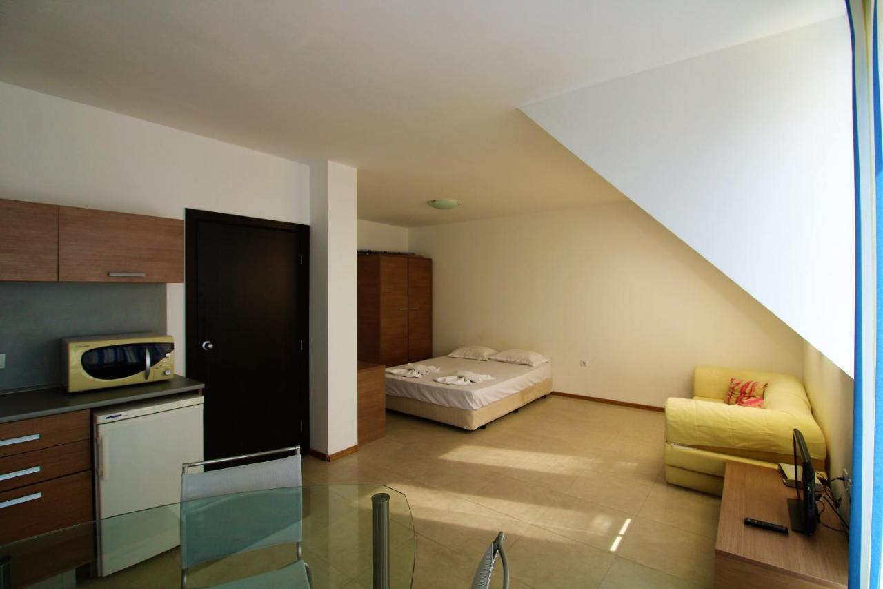 Menada Belle View Apartments Sveti Vlas Exterior photo
