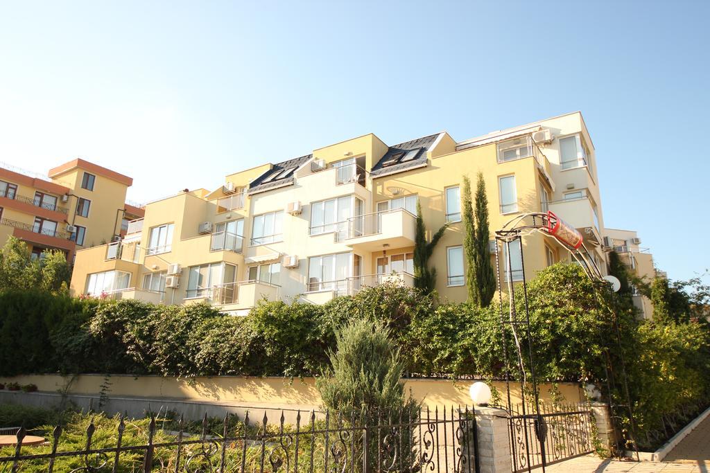 Menada Belle View Apartments Sveti Vlas Exterior photo